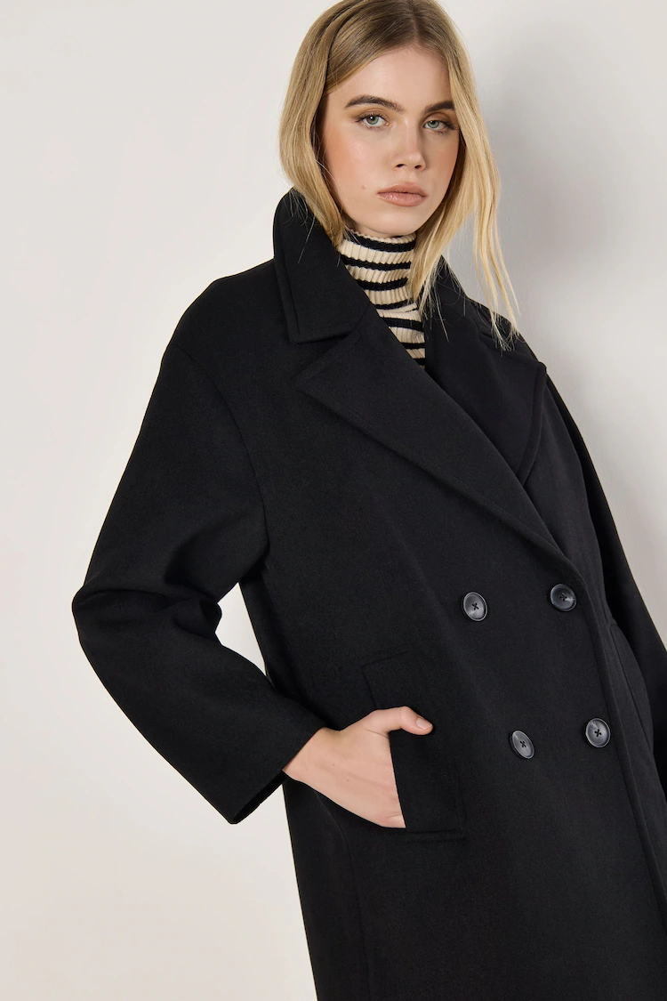 8b - Oversized Boyfriend Coat